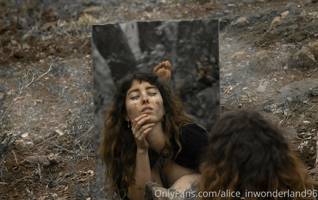 alice inwonderland96 model gallery