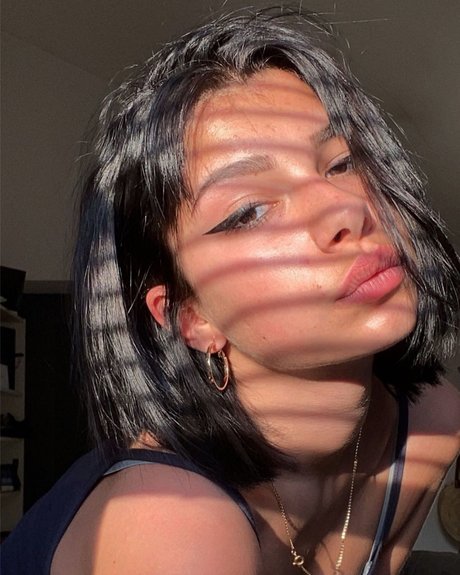 Emmy Tifrit beautiful actress pic