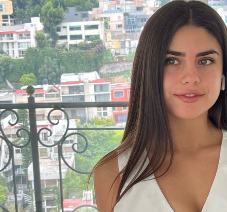 Melissa Leal erotic star gallery