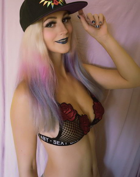 Lien Sue star xxx photos