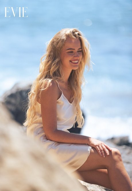 Eva Vlaardingerbroek nudes star pictures