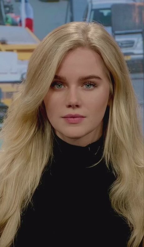 Eva Vlaardingerbroek high quality actress pictures