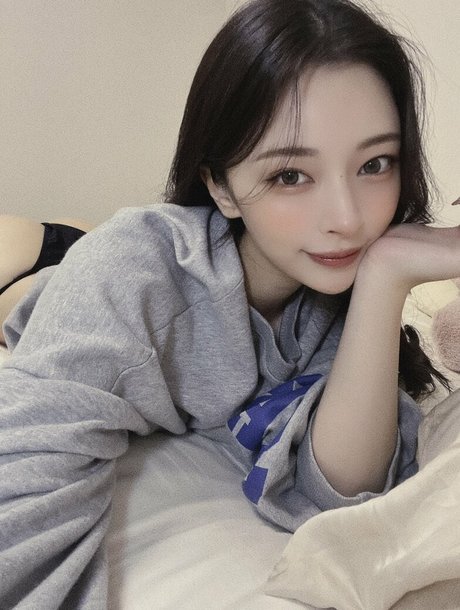 minachimaru best model photo