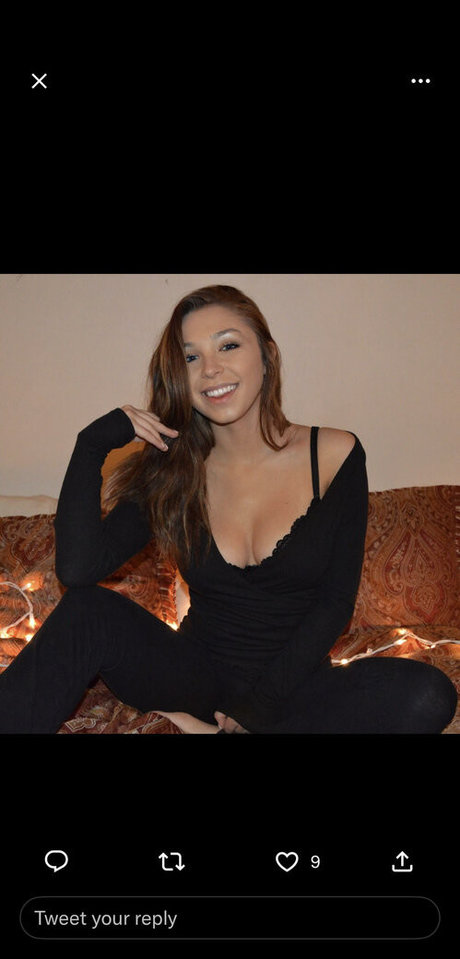 aliaremyinitials model nude gallery