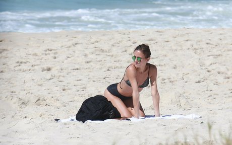 Fernanda De Freitas naked actress pic