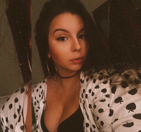 Gabimancinii model beautiful pictures