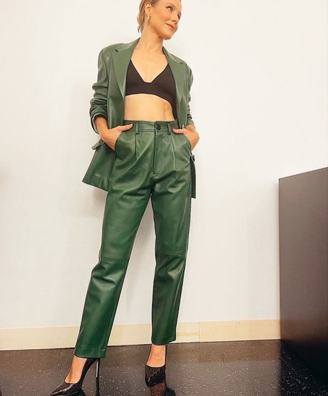 Kristen Bell star nudes img