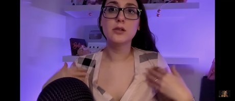 ASMR Alysaa star exclusive picture