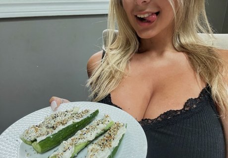 Maya Franco sexy pornstar archive