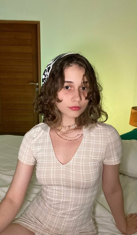 naaami star hd image