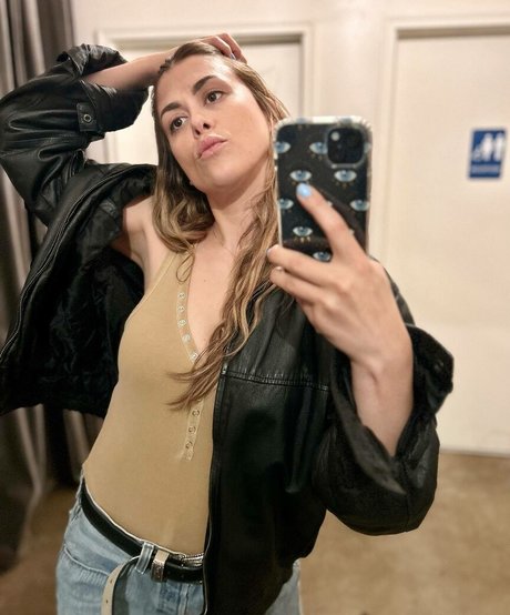 skinny milf onlyfans porn image