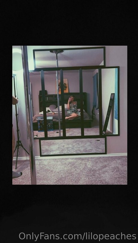 lilopeaches star nude galleries