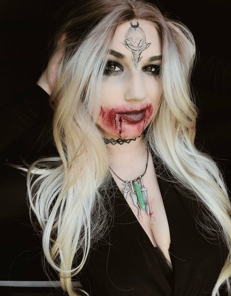 IceRocker sexy model gallery