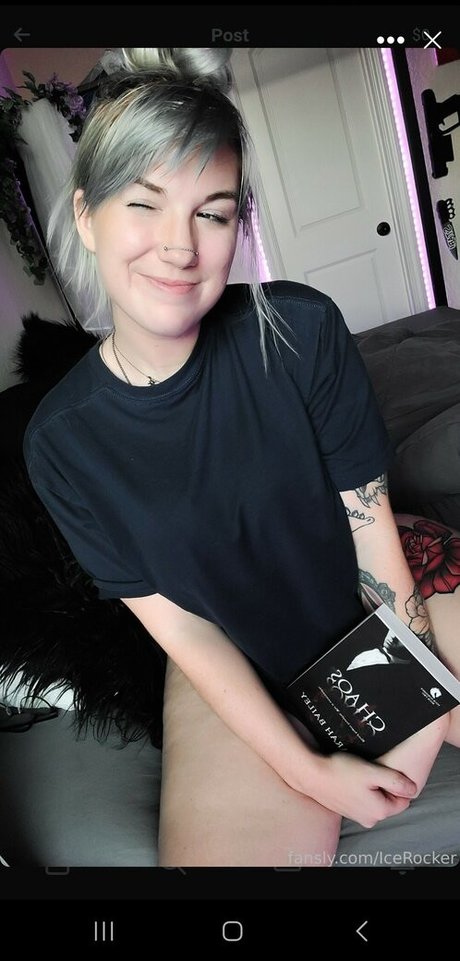 IceRocker sexy actress gallery