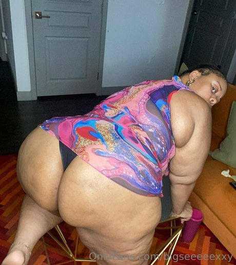 bigseeeeexxy beautiful pornstar photo