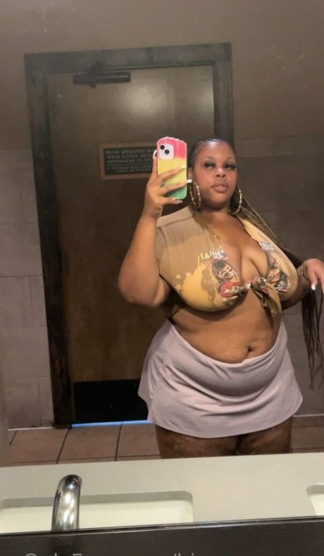 bigseeeeexxy model free photos