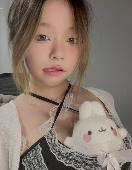 jenniiemx sexy actress pics