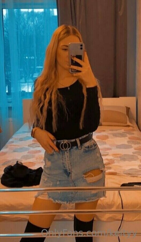 petite trans onlyfans beautiful nude pictures