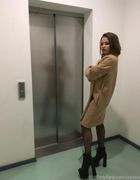 Baby Yona model beautiful photo