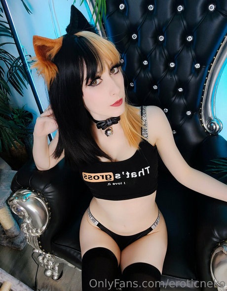 Eroticneko model pretty gallery