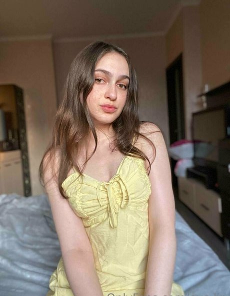 eve lin free actress pictures