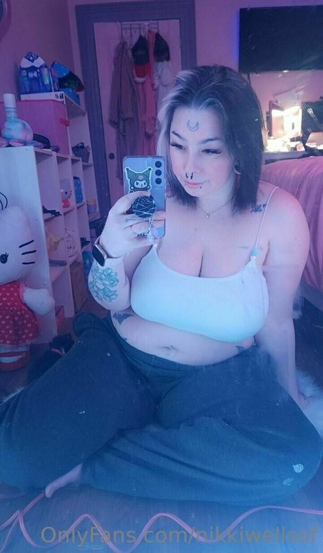 Nikkiwellsof pornstar free pictures