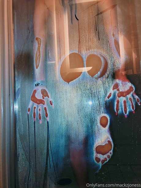 Mackenzie Jones model nice picture