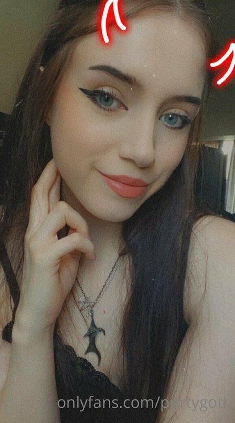 Purtygoth pretty actress pics