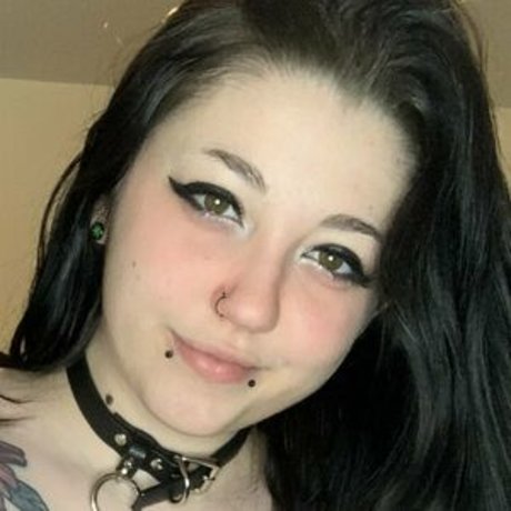 Blu Dream model adult archive