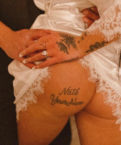 Claudiaxxxrose vip model nude pic