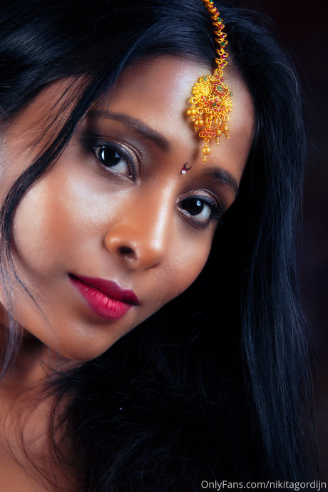 Nikita Gordijn model sexy img