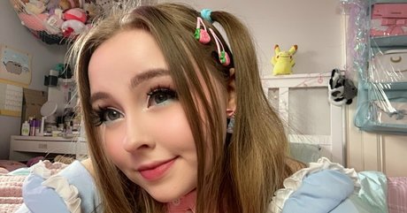 skinny blonde milf onlyfans sexy pics