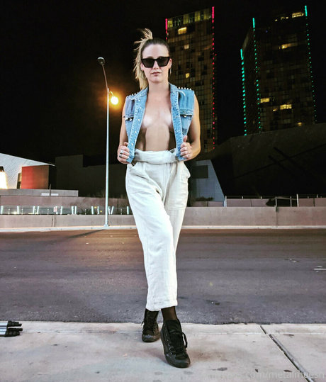 metalmeesh xxx actress pics