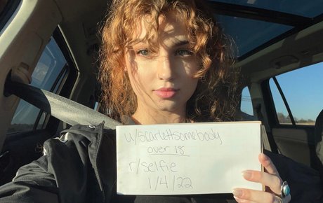 Scarlett Somebody model xxx galleries