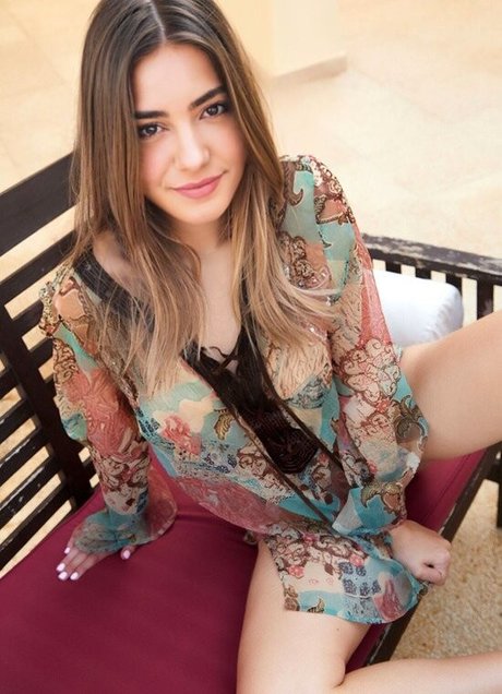 laraahf7 model free images