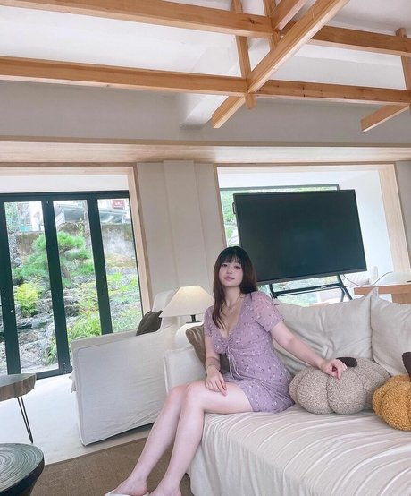 ZhouYiQin art pornstar photos