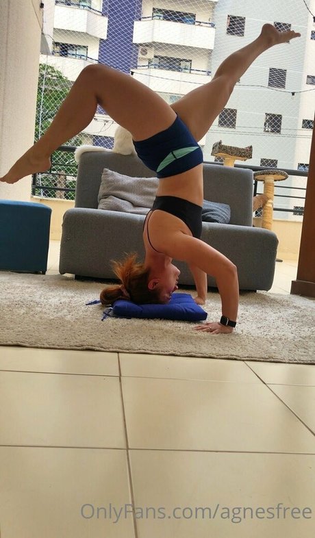 mjohreisenfree naked actress img