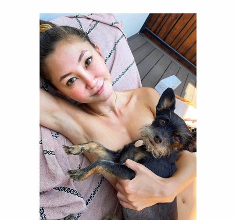 Kimiko Glenn pretty star picture