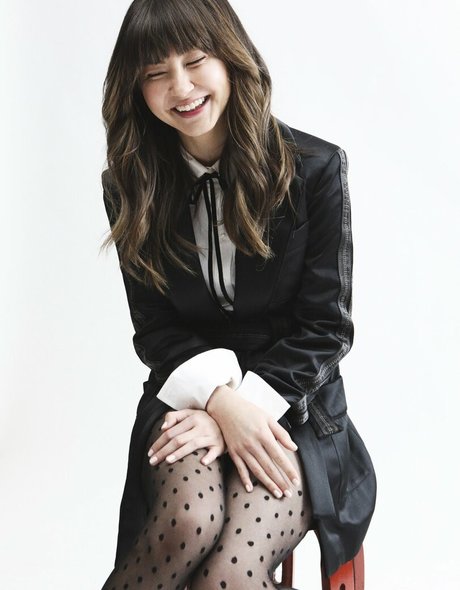 Kimiko Glenn hd actress pics