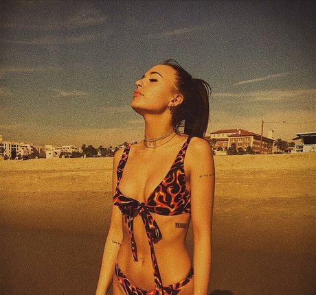 Lennon Stella sex actress archive