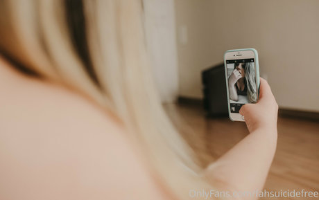 fabsunnyfree star sexy photos