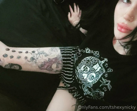 tshexynicky nudes actress photos