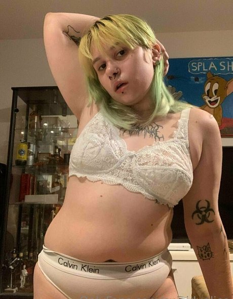 suicidyalice high quality actress images