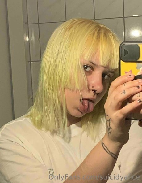 suicidyalice pornstar erotic img