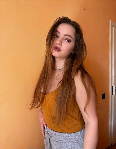 thesecretroseee naked pornstar img