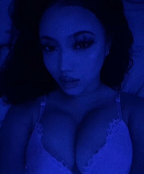 lxn6a naked star pics