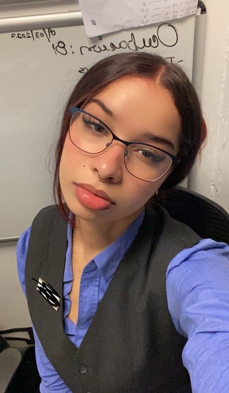 Whatsup jojo sexy model pic