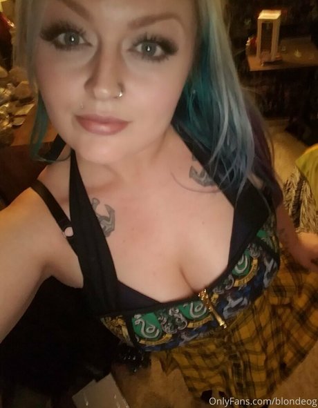 blondeog perfect actress pic