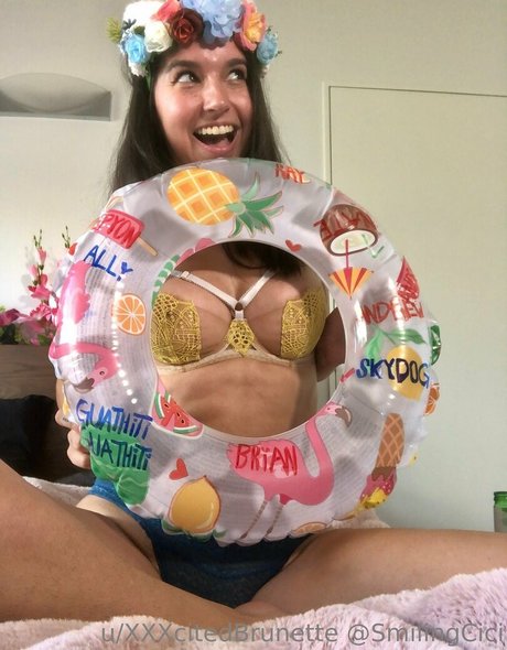 smilingcici pornographic star pics