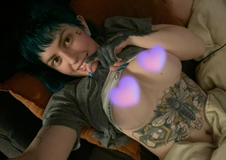 purrrvee high quality model photo